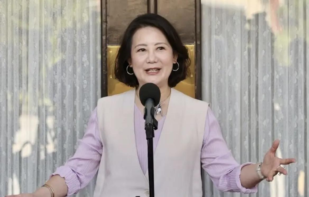 沈伯洋参选台北市长？吴思瑶一句“有创意”，藏着多少小心思！曹兴诚撺掇被大陆侦办的