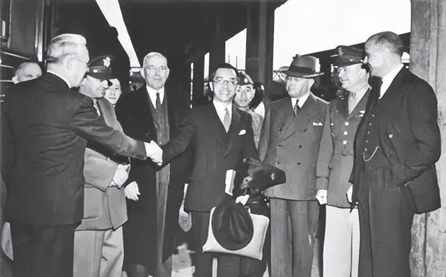 1940年底到41年初，美国曾经给日本开出过一个特别好的条件，就是承认伪满洲国，