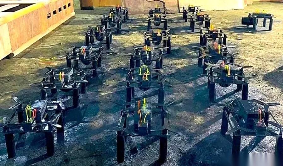 我跟你说，现在这仗打的，简直就是一场大型的高智商“狼人杀”。你以为你立功了？发