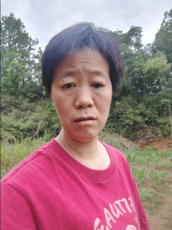 现在的老人都觉醒了，他们知道靠后代不放心，七十岁以上的老人都在提前给自己修墓，一