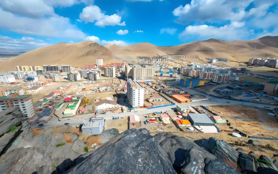 现在看来，不让蒙古国借道是对的！蒙现在很痛苦很难受，因为没有陆路和出海口，它想过