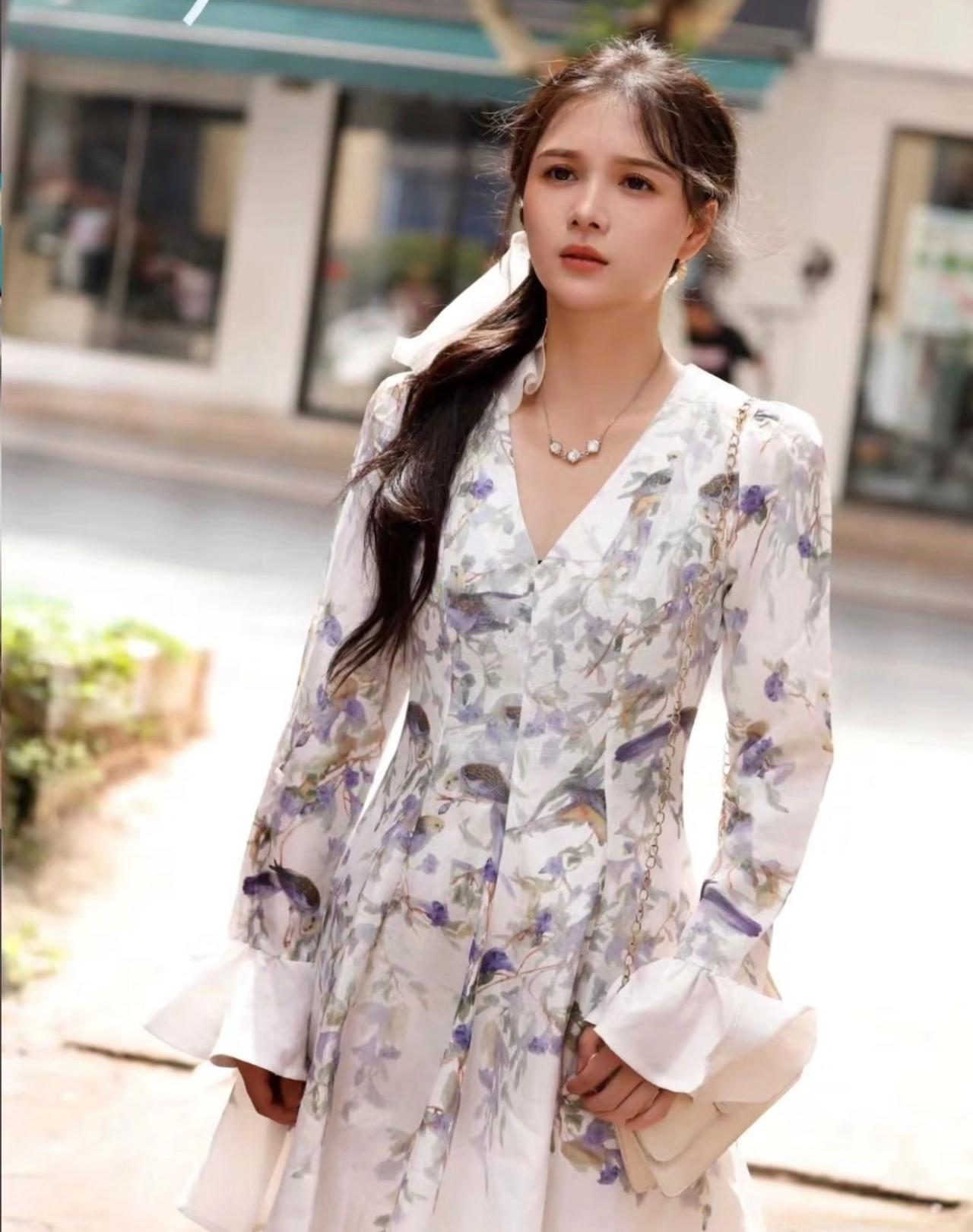 日薪能赚8万的短剧女演员，竟为5千工资暴打助理！左一（本名陈小清）深夜道歉却被扒