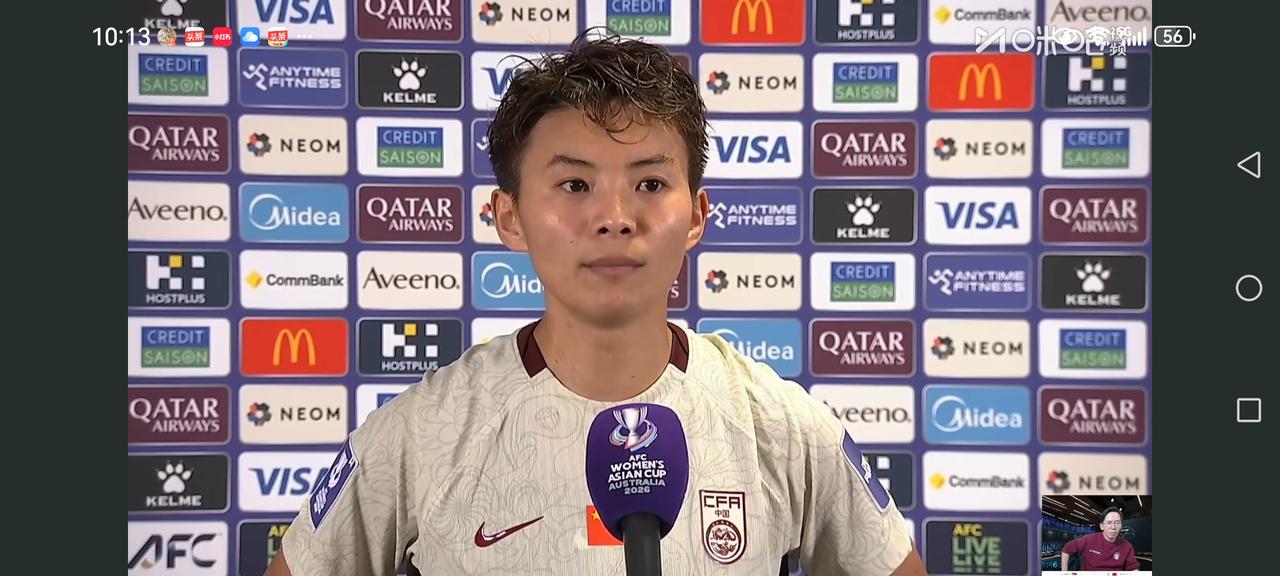 忽然发觉女足的比赛气质有了变化。这两年女足水平有所下滑，热身赛中曾被英国队以八