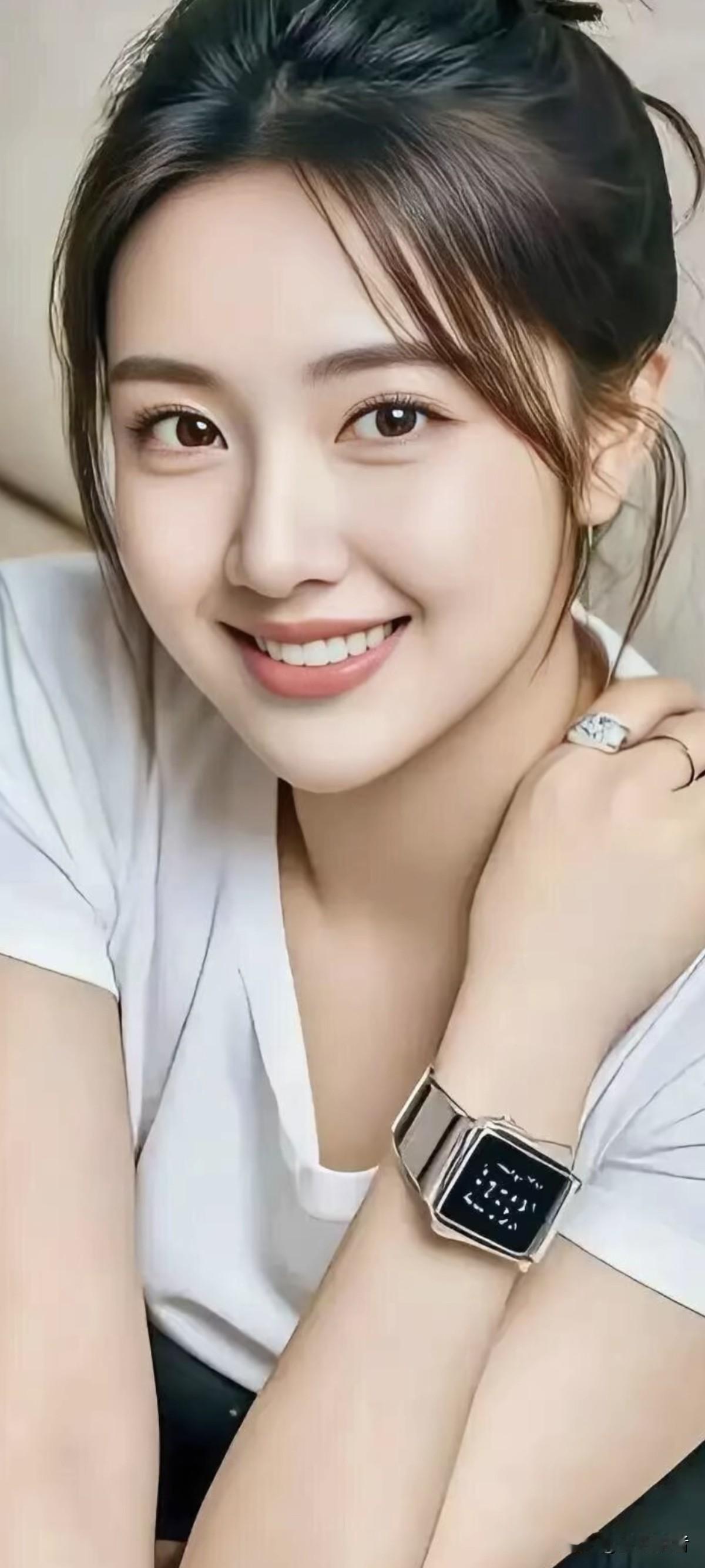 阳光灿烂的笑容永远叫人喜爱！