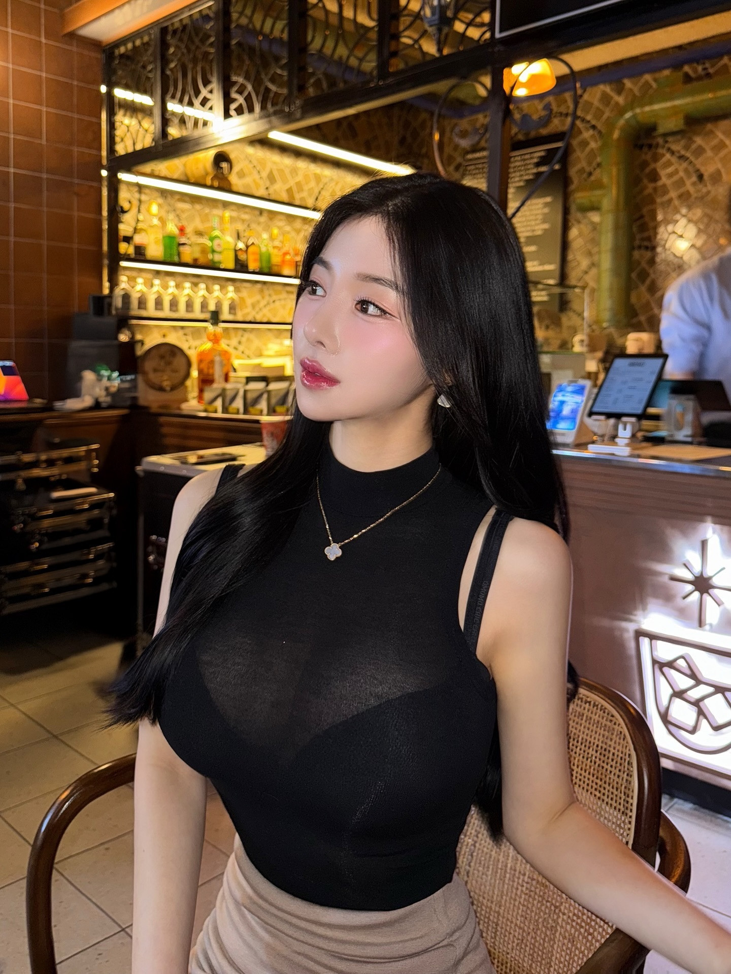 来喝一杯吧就当陪陪我​​​
