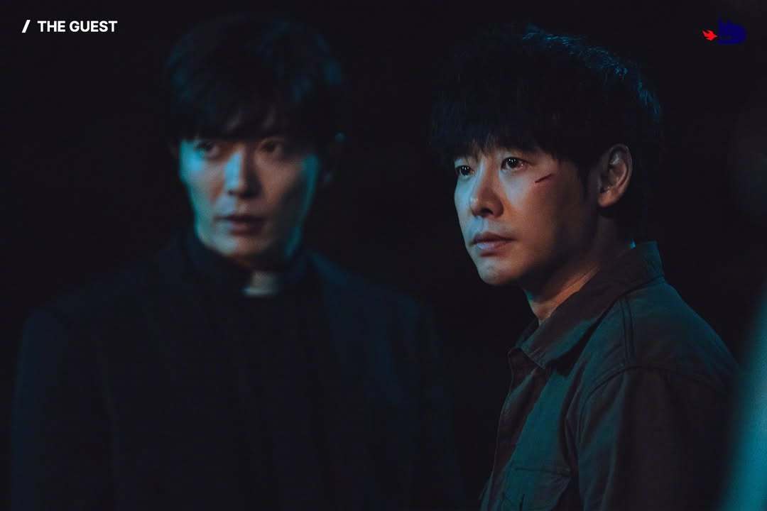 韩剧回顾客theguest首播7周年主演：金东旭、金材昱、郑恩彩、安内相