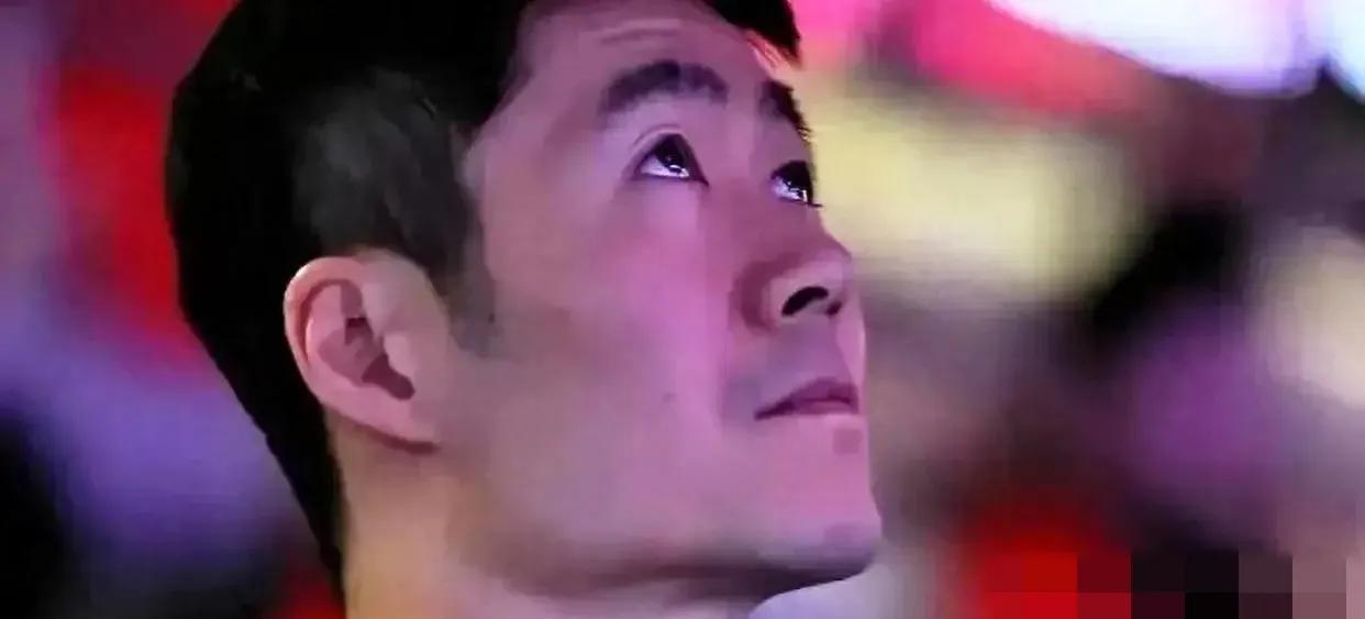 大满贯赛后的三张失望脸：王励勤点名三人，说实在话真没想到这小伙也在名单里最近乒