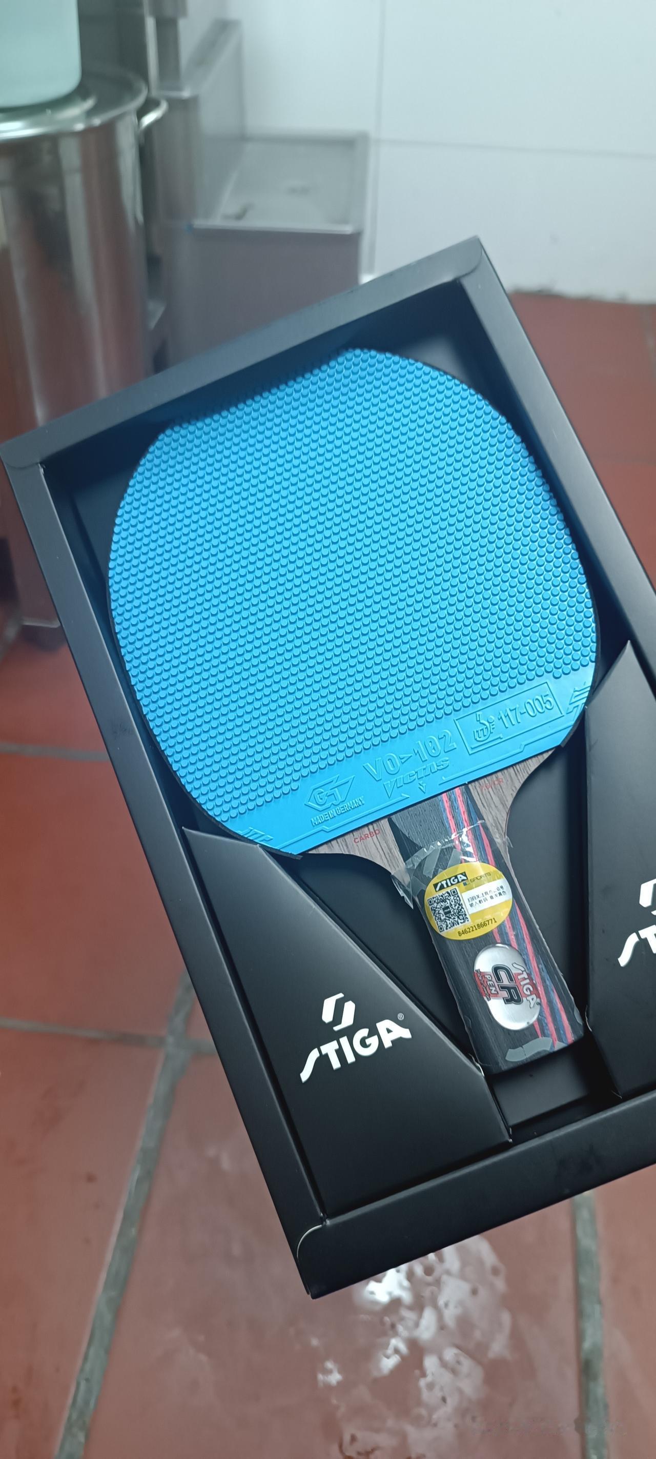 有一个问题问一下乒乓球迷:哪块底板是你心目中的白月光？！我的白月光是斯帝卡