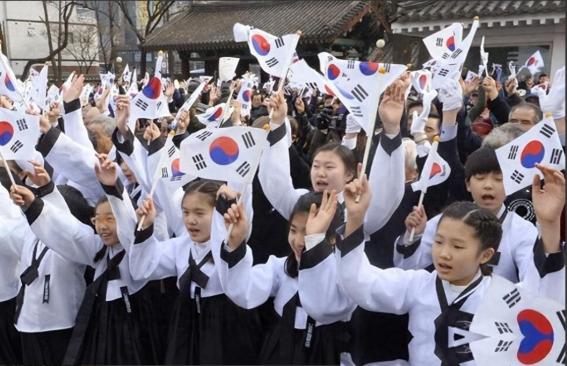 韩国教授曾经警告：全世界只有韩国看不起中国，但中国眼里却没有韩国。愚昧、无知、韩