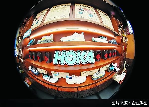 跑圈新贵HOKA“狂奔”