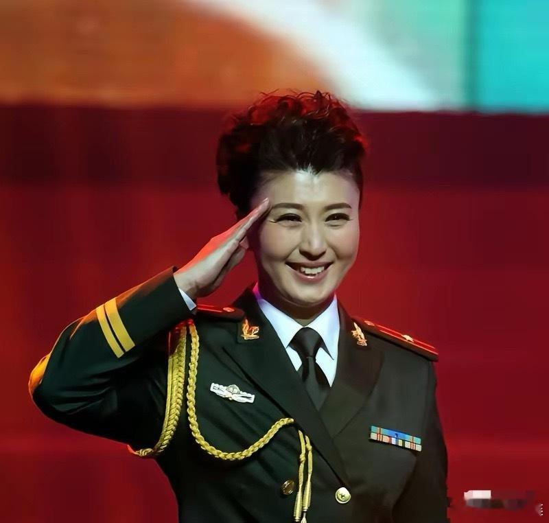 闫学晶这个事件，官媒也发声了，具体如下：（根据公开资料整理）1.关于他儿子上中戏