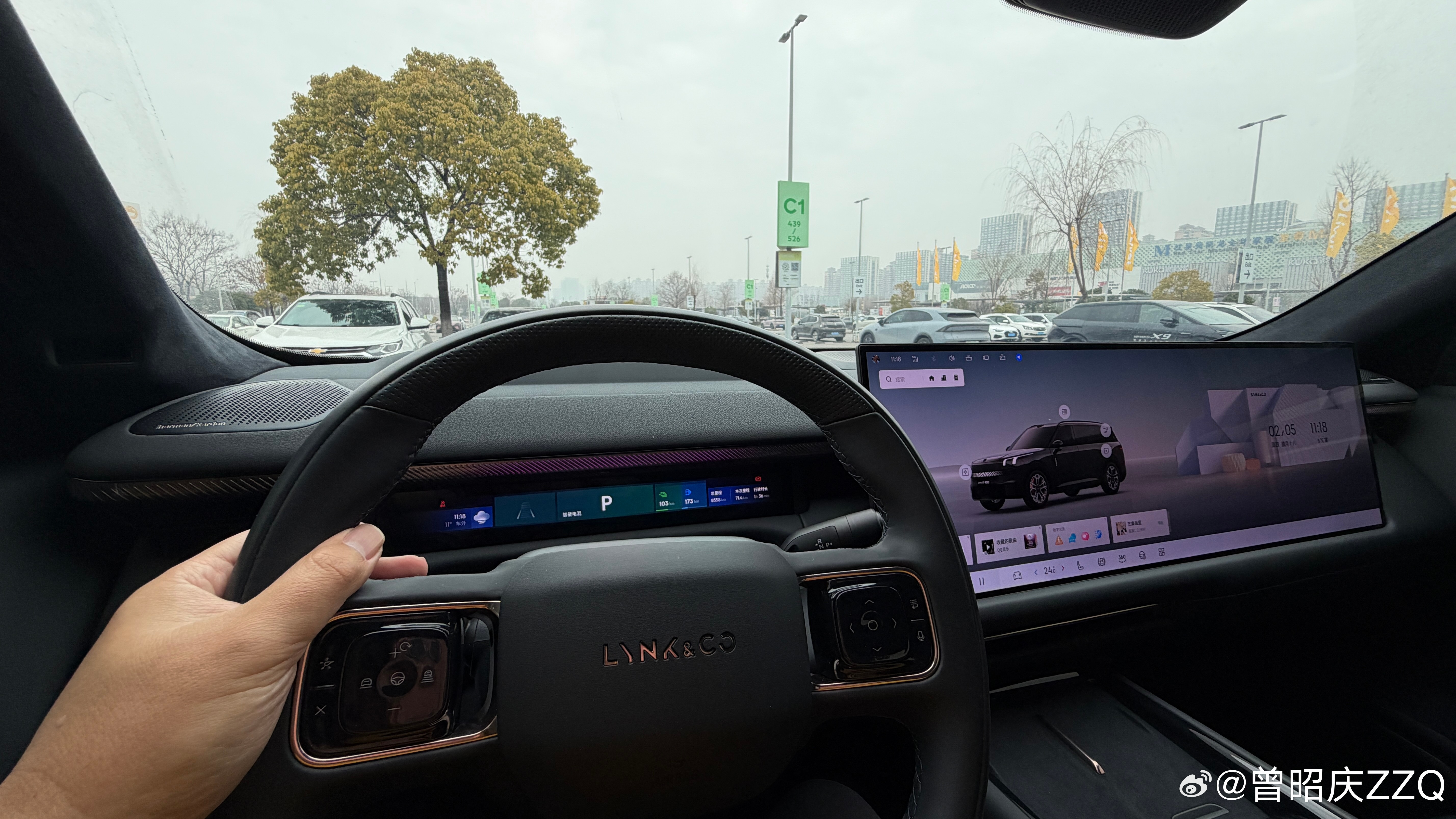 在武汉路上开车机会越来越多了，我体感上觉得武汉整体的车流速度要比广州那边快一些，