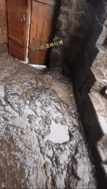 这门出的好下山，出的不好上天。[呲牙笑][笑着哭]