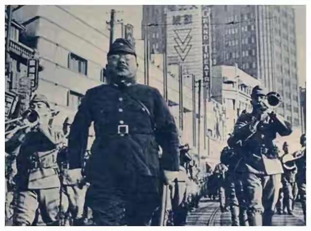 关东军战俘最怕的不是冻死饿死，而是苏联女护士伸手一拽。这事儿说出来很多老辈人