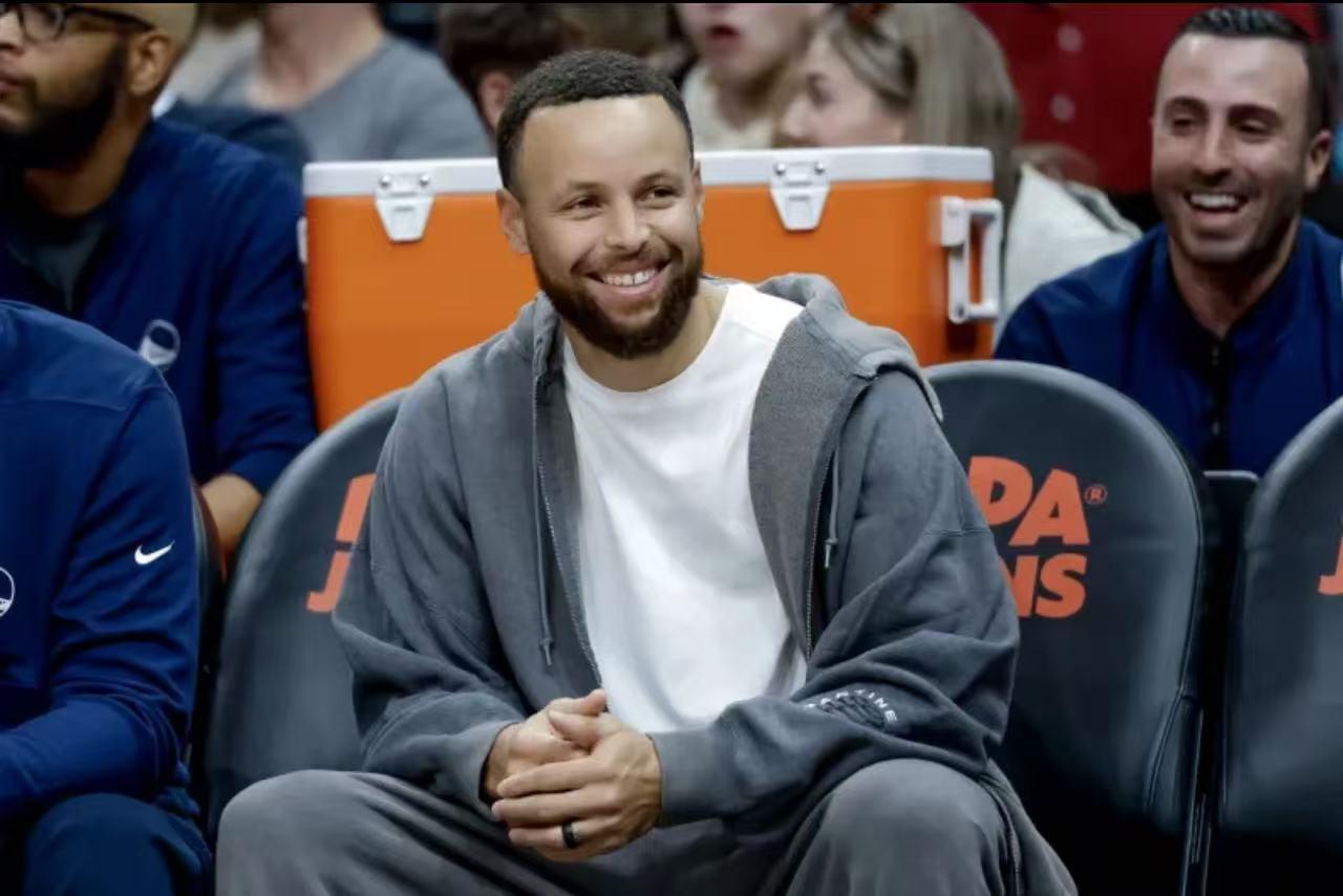 隐隐觉得今年总冠军会在矿雷凯三家里出连续好几年都是不同的球队夺冠了，今年总冠