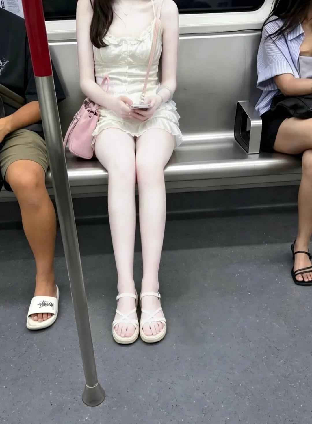 终于知道什么叫白了！