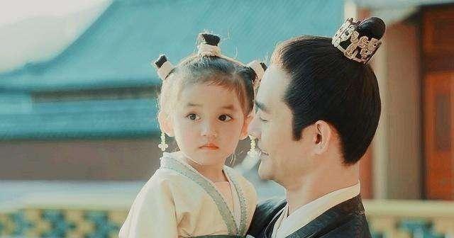 嘉祐二年,福康公主与李玮新婚当晚，公主指着新郎李玮新的鼻子道：“滚出去，没有宣召