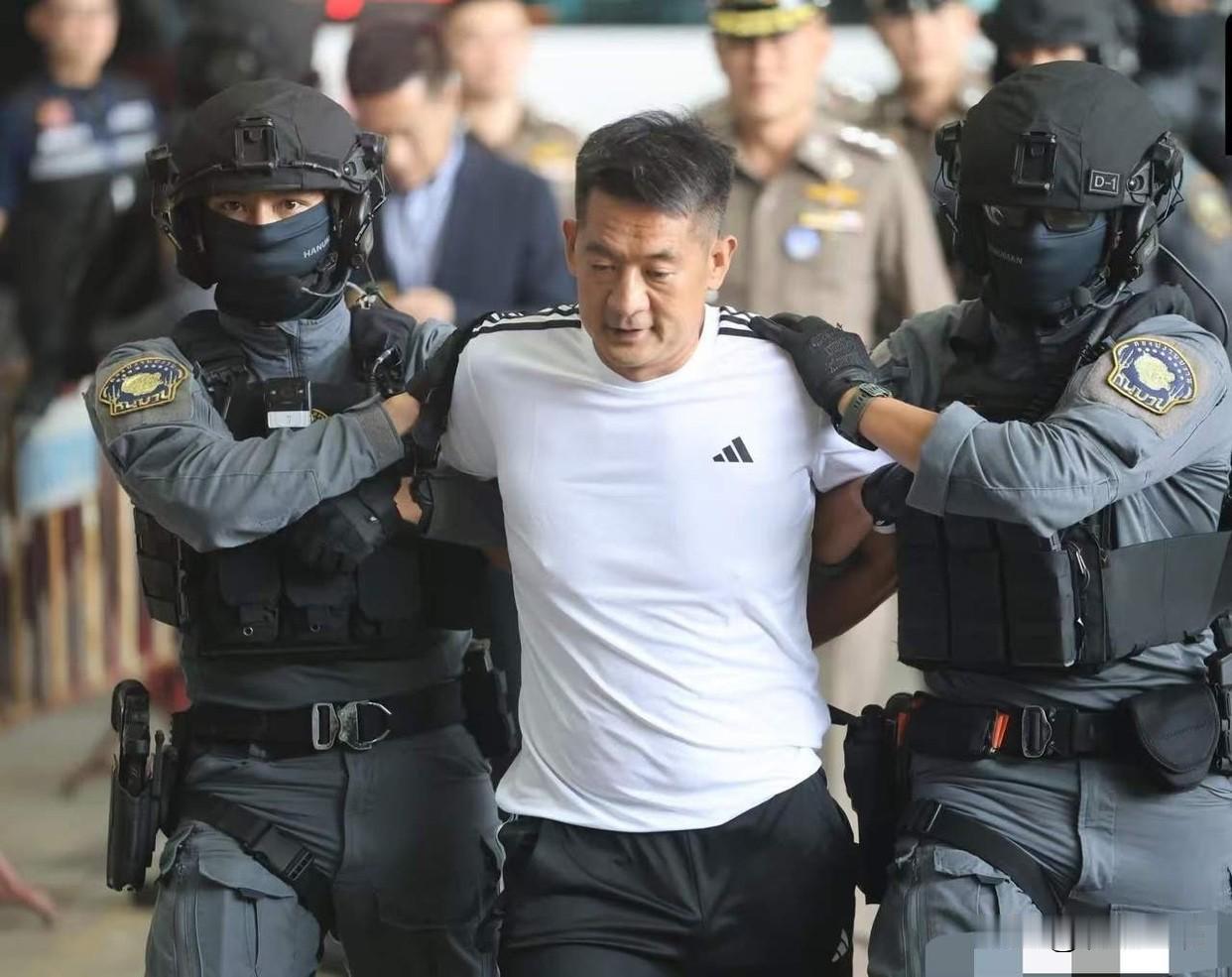 这家伙“归国”了！其犯罪行为令人惊叹，2.77万亿，这可是天文数据啊，太庞大了