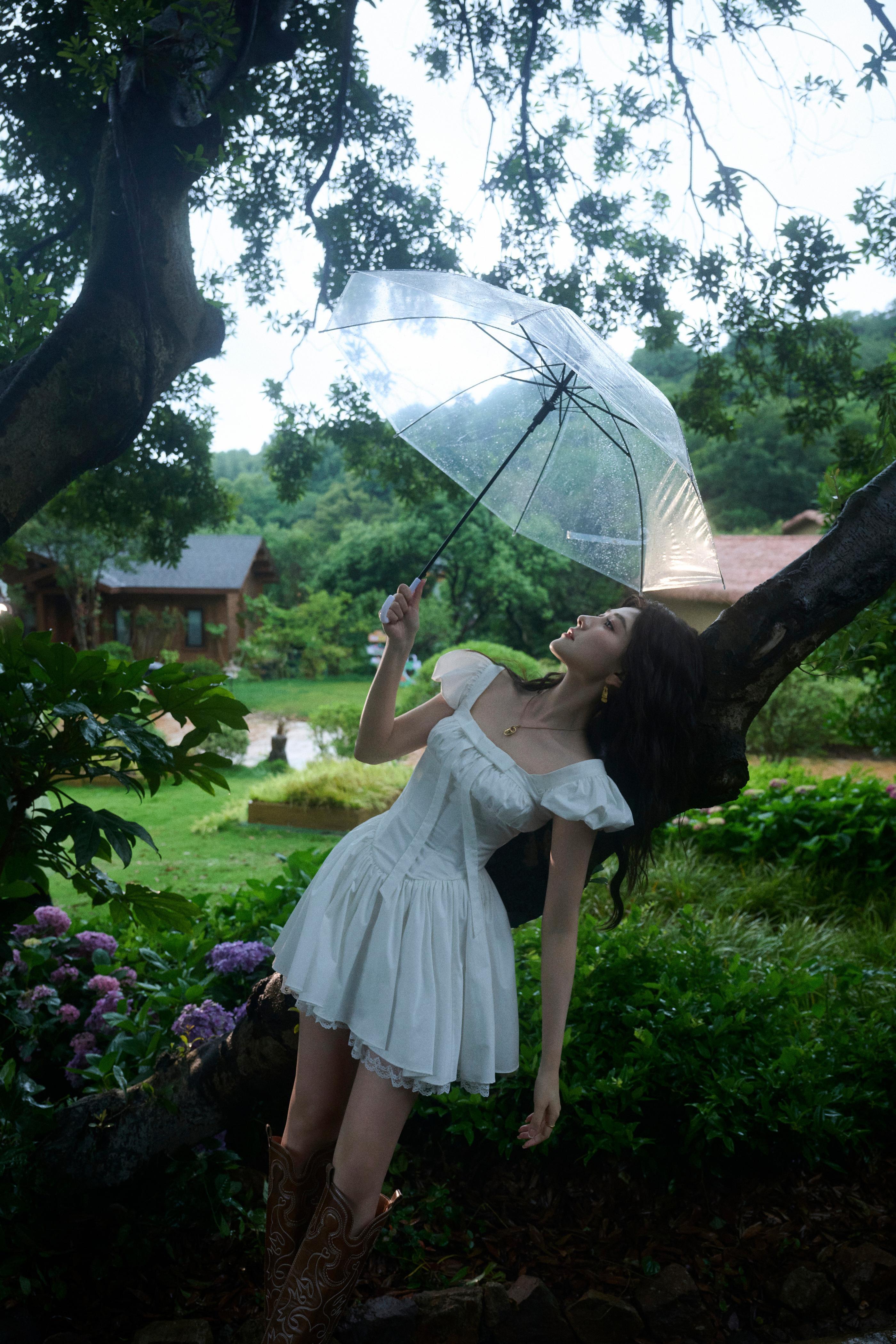 梁洁在复制粘贴的时代，你是手写的诗