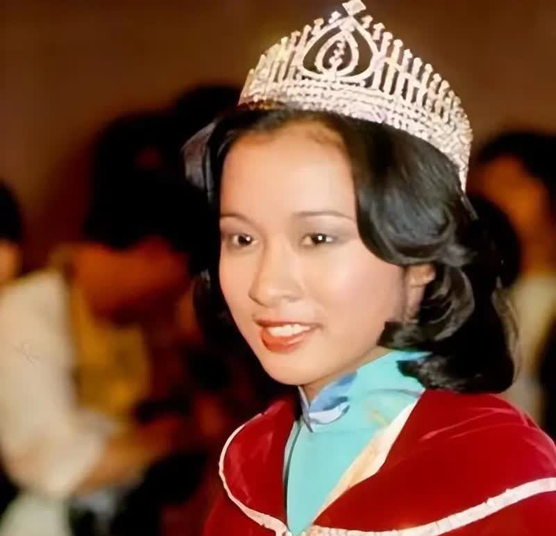 红颜薄命？朱玲玲二婚亮红灯？二嫁豪门，当时，轰动整个港城，还以为嫁给了爱情，