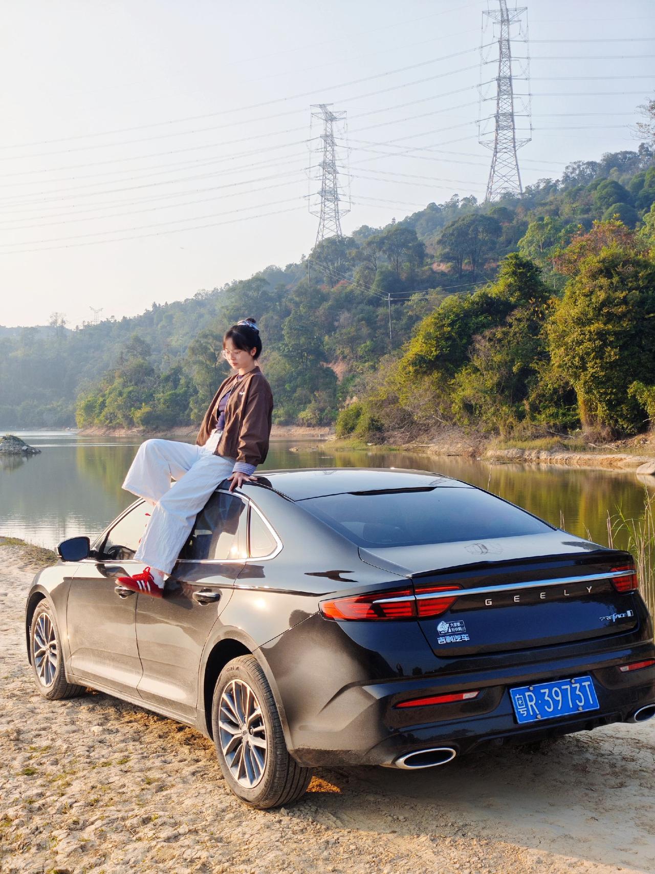 如果我们约会不是去看电影逛街而是加200块钱的油去追追日落钓钓鱼这样会不会