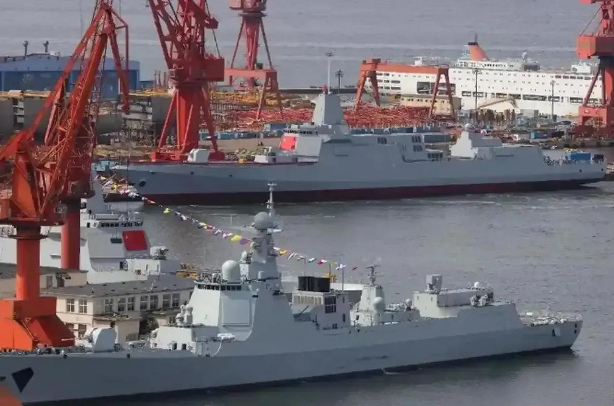 为什么不多造点055型驱逐舰，反而继续批量生产052D？因为说白了，052D才是