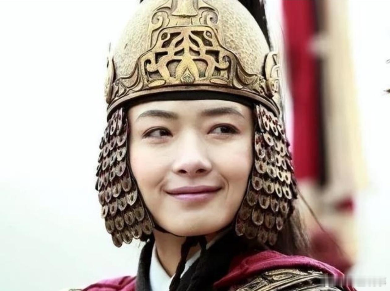 1561年，戚继光在外偷偷纳了小妾，并生了5个儿子，妻子王氏得知后，抄起一把长刀