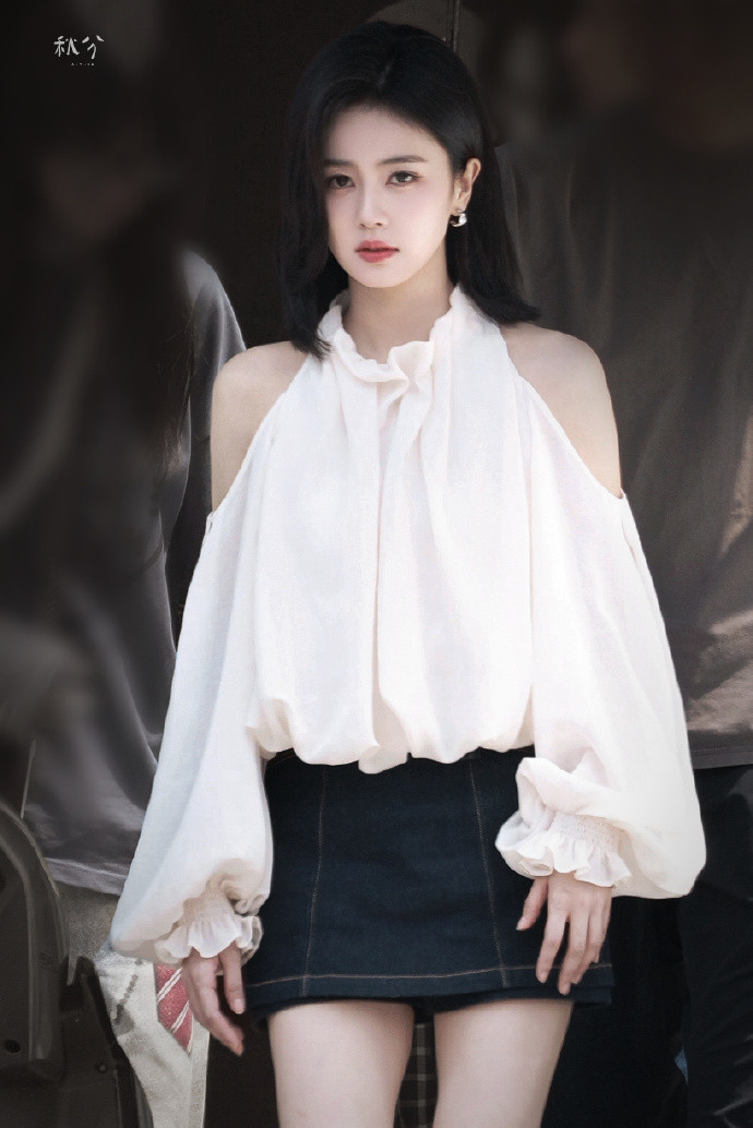 白鹿告别王韵娜白鹿静待荼蘼花开时再相见白鹿告别王韵娜，白鹿静待荼蘼花开时再相