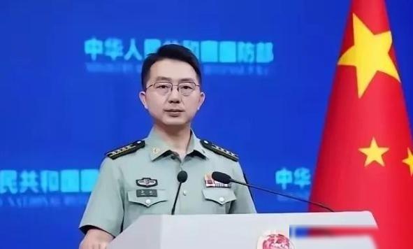 开火了？6月10日，台军在台中大甲溪出海口西海岸，首次朝着大陆方向试射美制海马斯