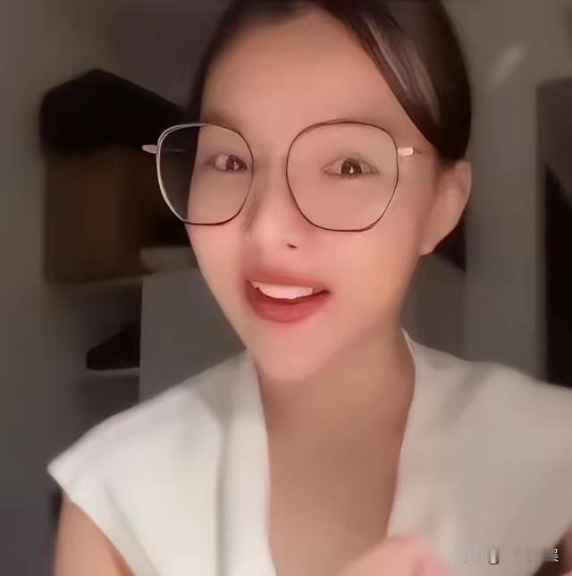 “我拿着中国人的钱来中国上学，就是为了用中文告诉中国人，南海的西沙群岛是