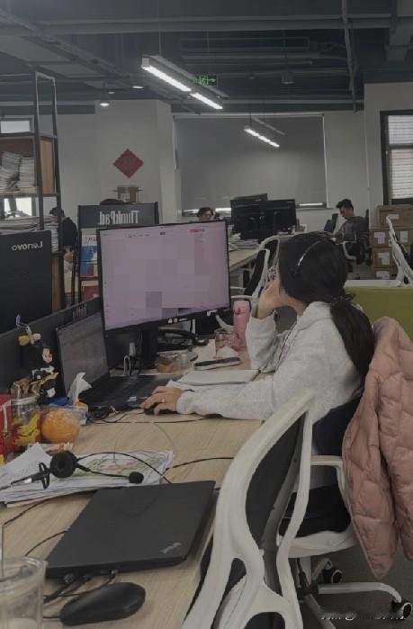 与面试通过且背调没问题的候选人沟通意向offer，当谈到薪资待遇的时候，我说公司