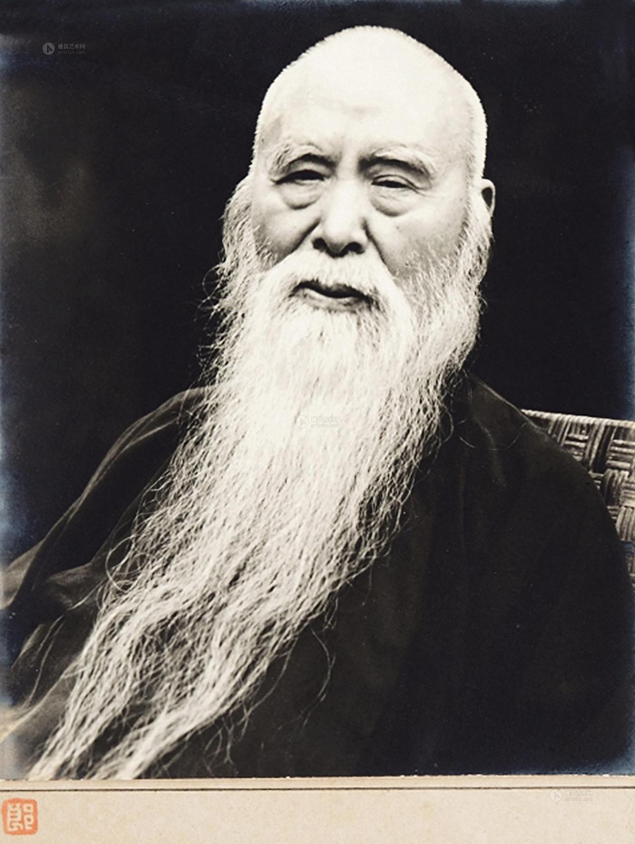 一湾海峡，隔断多少归乡人蒋介石离开大陆26年，至死没有回过浙江奉化；蒋经