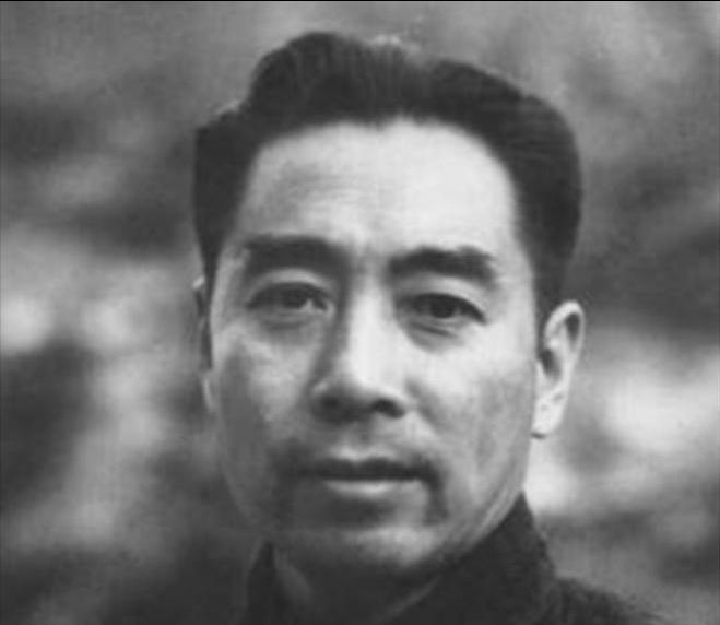 1939年，周总理来到苏联看病，刚到医院，贺子珍就闹着吵上门来，让周总理