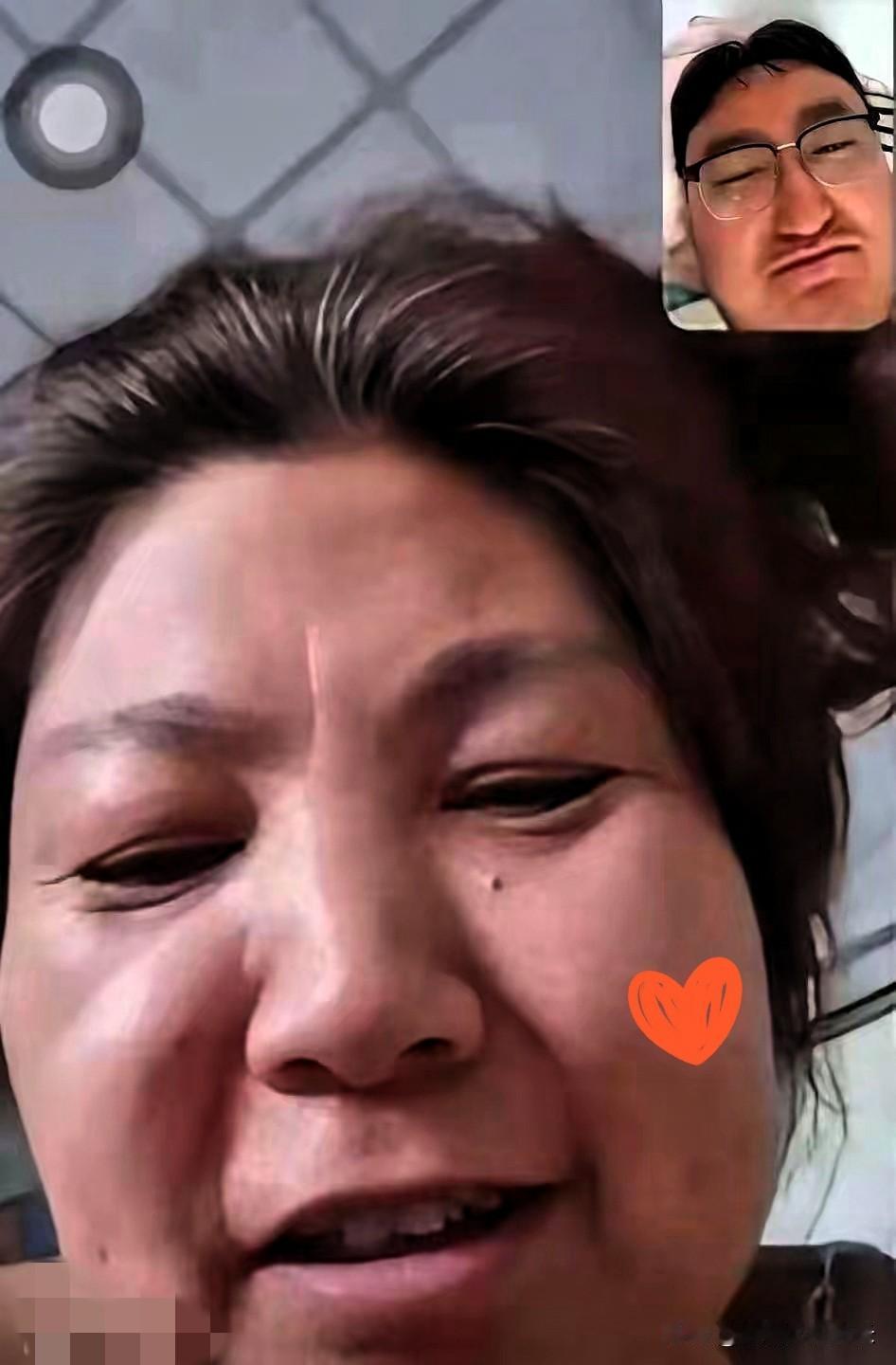 这小子可以啊！沈阳建筑大学的哥们儿，又一位成功人士，追到了宿管阿姨！看照片阿姨比
