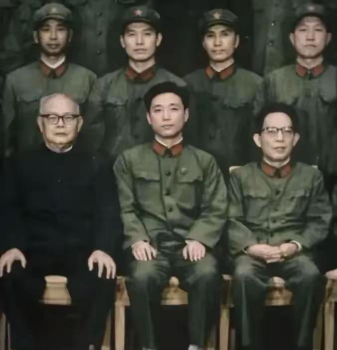 能把第一排认全的绝对是真高手