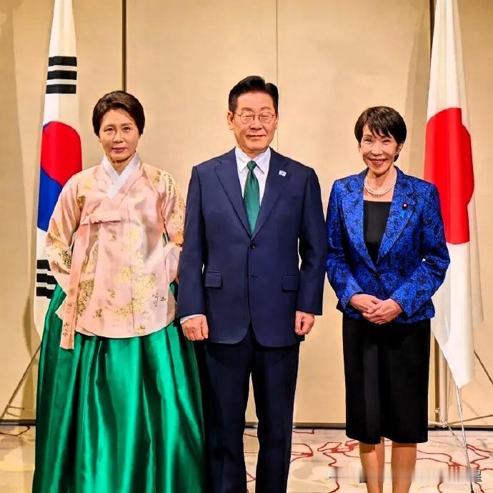 有点别扭！李在明的欢迎晚宴上并没有见到他的人影，这就有些尴尬了，李在明夫妻与东道