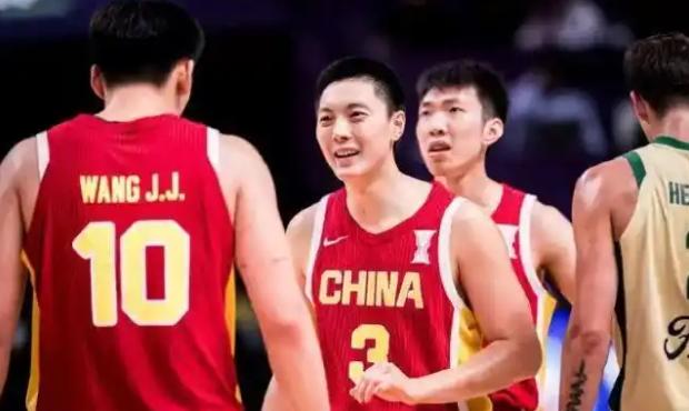 澳大利亚队男篮90-89中国男篮，主教练赛后采访，竟然这样评价中国队！“中国