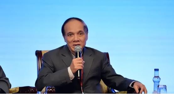 一位越南教授说：虽然我不喜欢中国，但也不得不承认，中国是黄种人里唯一敢和白种人叫