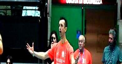 朱婷之科内利亚诺欧冠揭幕战惊出一身冷汗。明明在自己家门口打球，她们却让对