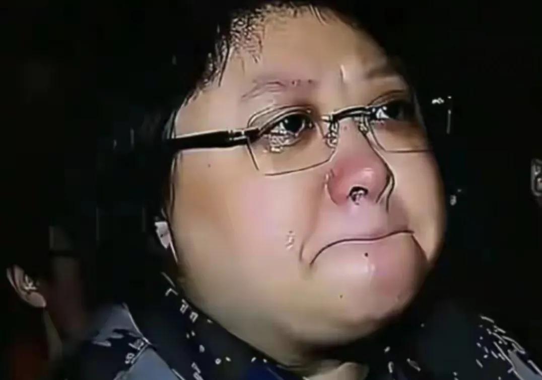韩红好纠结，是坚持去武汉开演唱会呢，还是去广西灾区参与救援呢这两天网上冒出个说