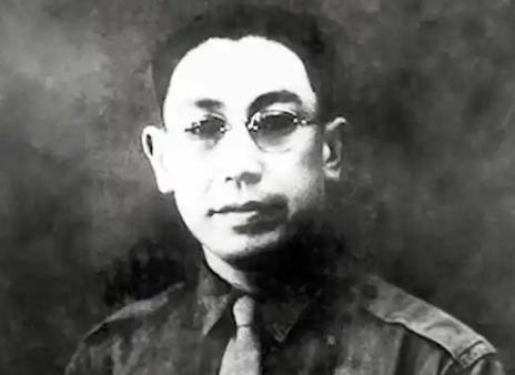 郭汝瑰起义后，一直以为自己权谋高超，直到建国后，他才知道，之所以能活到解放，全靠
