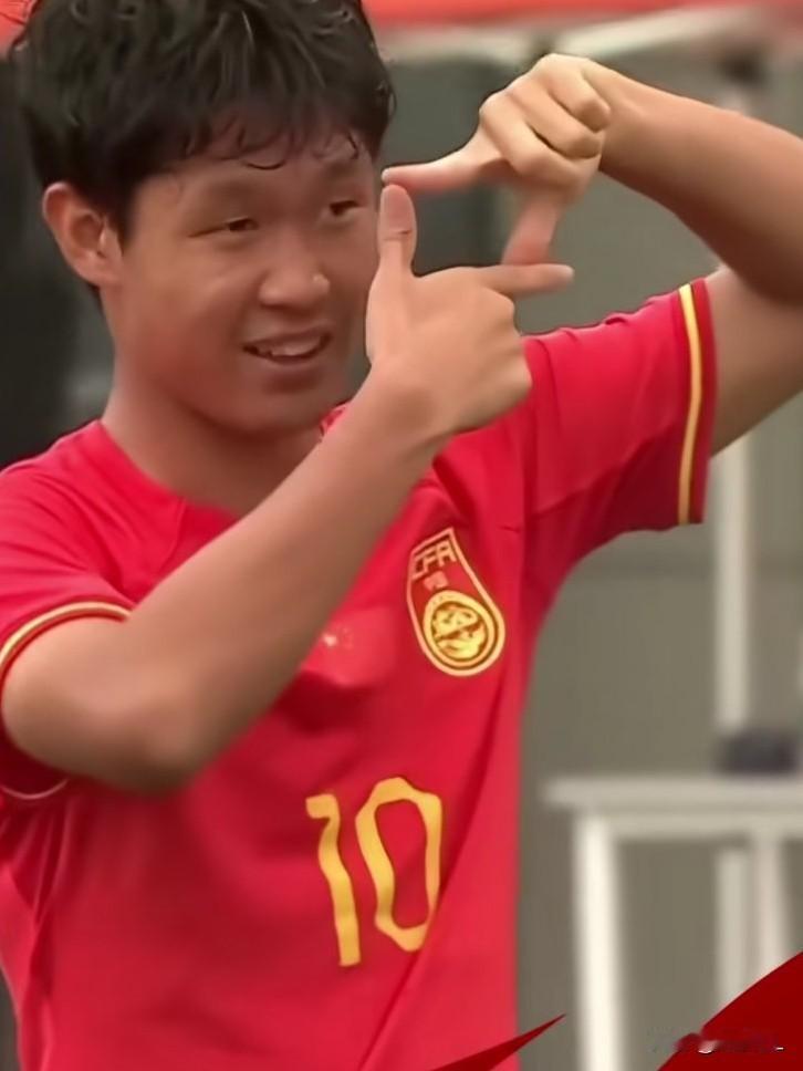 韩国媒体彻底破防了，中国男足的“恐韩症”将彻底成为历史，韩国男足恐将患上“恐中症