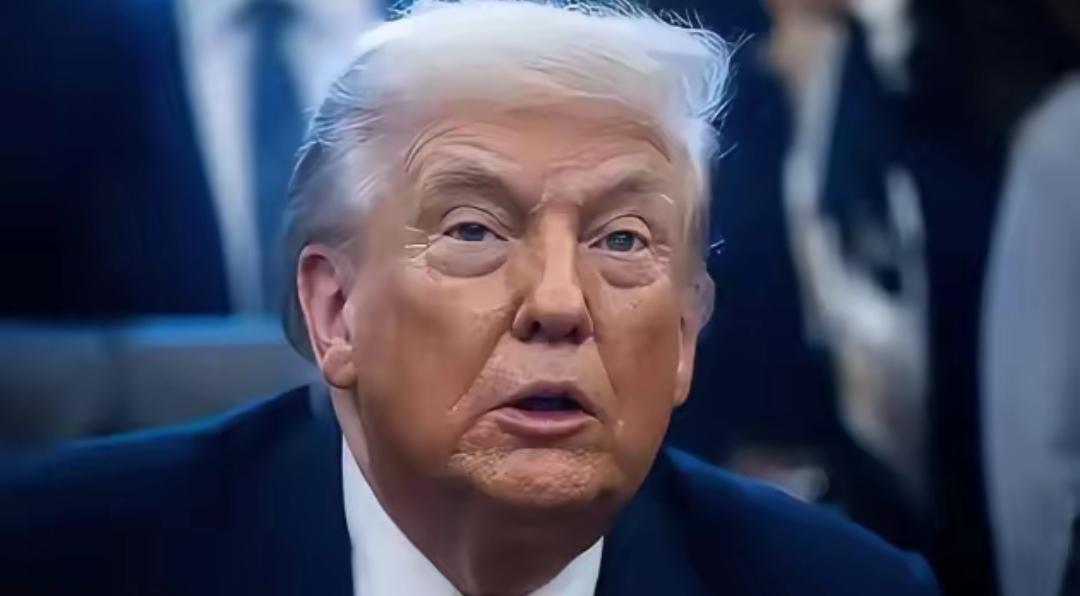 美国经济告急！特朗普急停中东战事，只因国债炸雷与通胀双重夹击，中国或成救命稻草