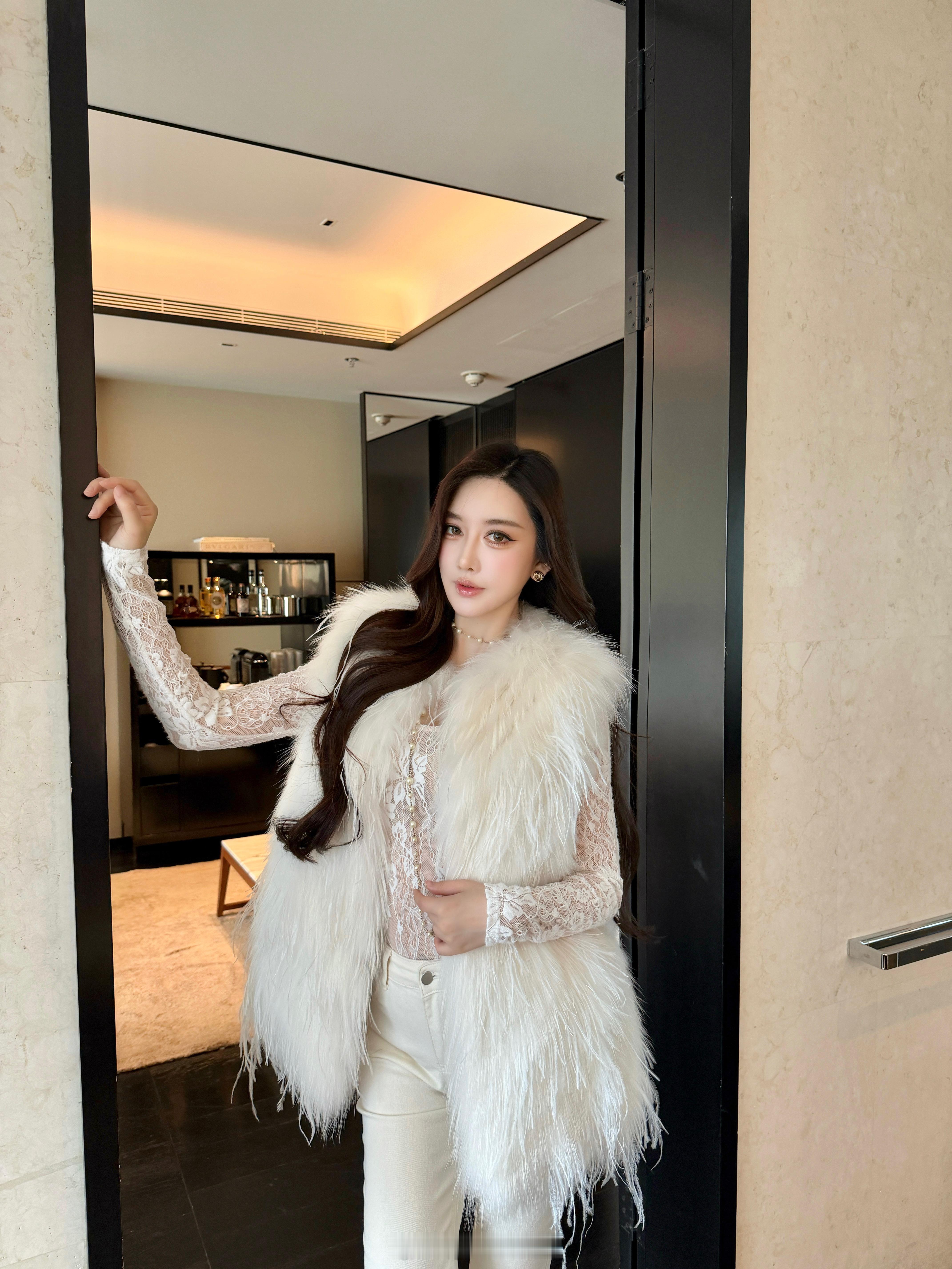 sx善喜12/2820:00好久没见这么美的皮草马甲啦鸵鸟毛➕进口