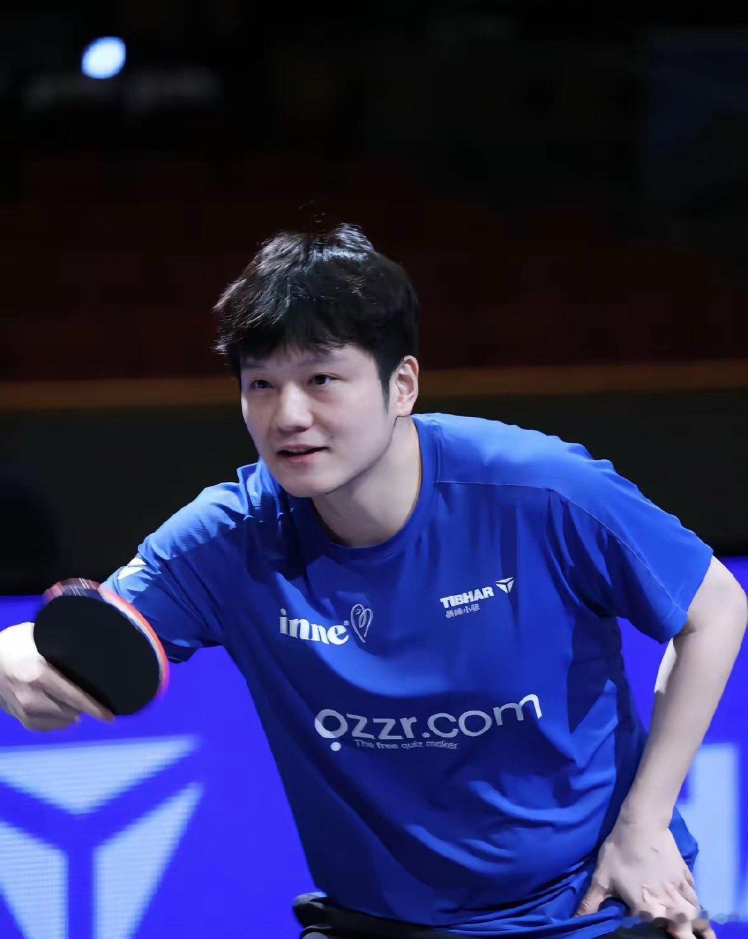 樊振东奔赴杜塞尔多夫开启备战训练6月3日，樊振东现身杜塞尔多夫训练场投入日常集训