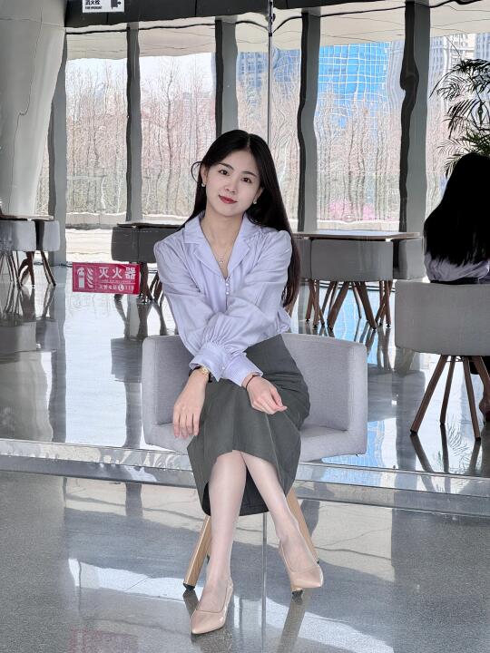 春天 温柔气质穿搭🩶💜 | 97年大专老师OOTD