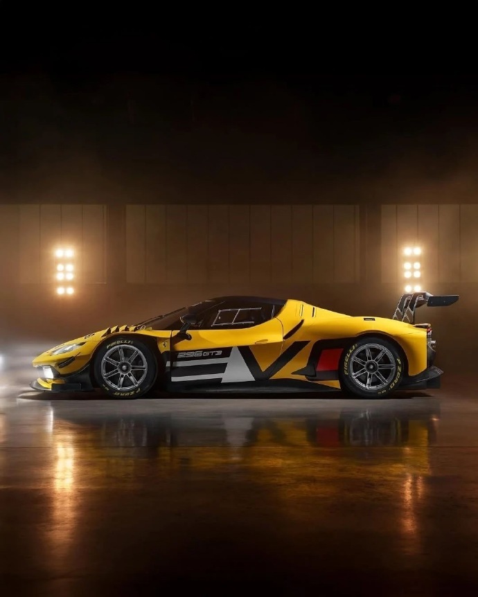 全新法拉利296GT3EVO赛车