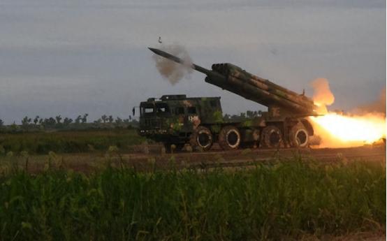 憋了很久的柬埔寨玩把大的，用中国制火箭炮，将泰国哨所夷为平地 12月7