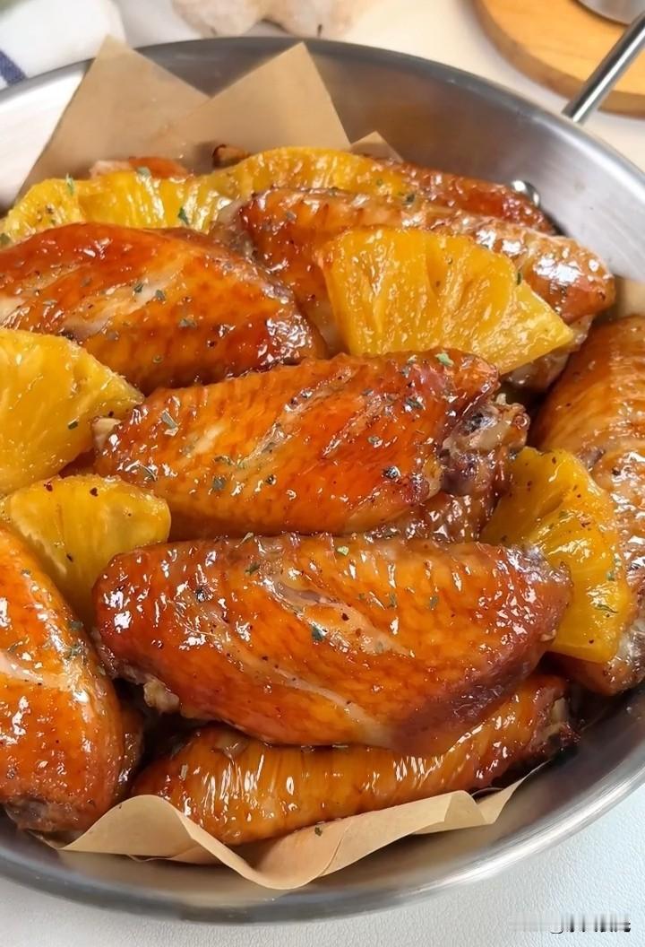 全家嫌鸡翅腥腻难吃！加1块水果烤，出锅秒光盘，太绝了有没有中年姐妹跟我一样