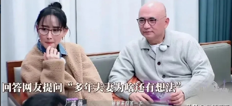 李承铉被问结婚多年还喜欢夫妻生活，是如何保持的？他害羞一笑，喜欢夫妻生活这很